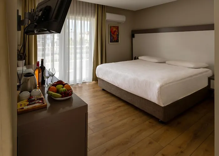 Mene City Hotel